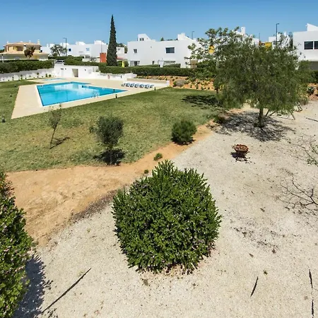 Vakantiehuis Sunny With Pool Access *