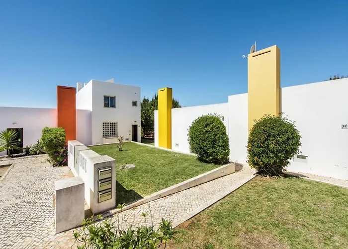 Vakantiehuis Sunny With Pool Access *