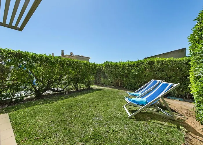 Vakantiehuis Sunny With Pool Access