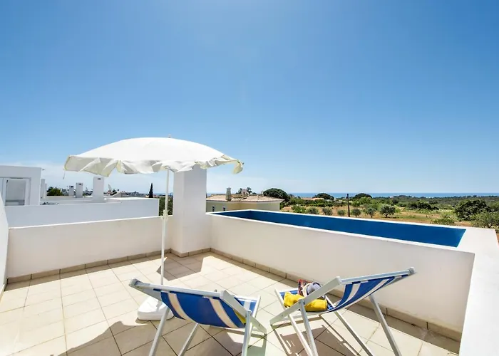 Vakantiehuis Sunny With Pool Access *