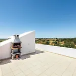 Sunny With Pool Access Dom wakacyjny *